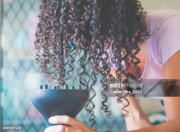269 Curly Blow Dry Photos and Premium High Res Pictures - Getty Images
