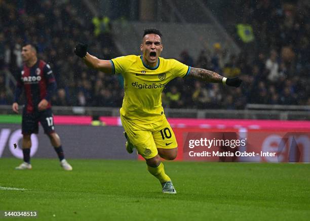 Lautaro Martinez of FC Internazionale celebrates after scoring the goal during the Serie A match between FC Internazionale and Bologna FC at Stadio...