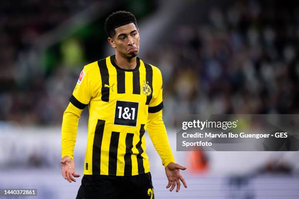 Jude Bellingham of Dortmund looks dejected during the Bundesliga match between VfL Wolfsburg and Borussia Dortmund at Volkswagen Arena on November...