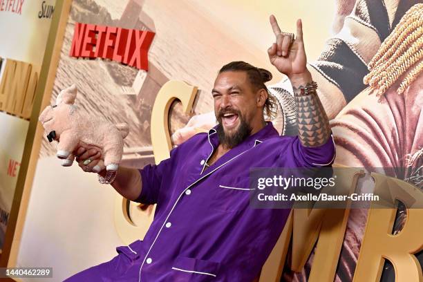 Jason Momoa attends the Los Angeles Premiere of Netflix's "Slumberland" at AMC Century City 15 on November 09, 2022 in Century City, California.