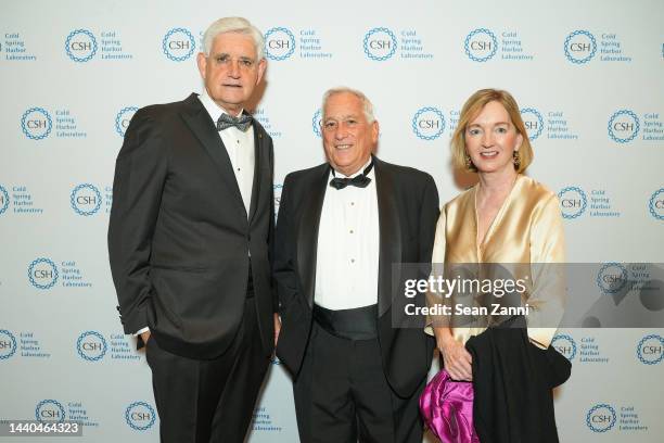 Bruce Stillman, Walter Isaacson and Cathy Isaacson attend the Double Helix Medals Dinner at American Museum of Natural History on November 09, 2022...