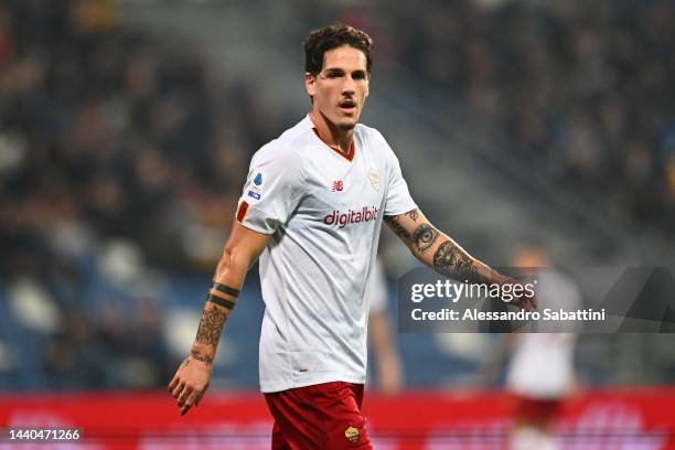 Nicolò Zaniolo of AS Roma looks on during the Serie A match between US Sassuolo and AS Roma at Mapei Stadium - Citta' del Tricolore on November 09,...