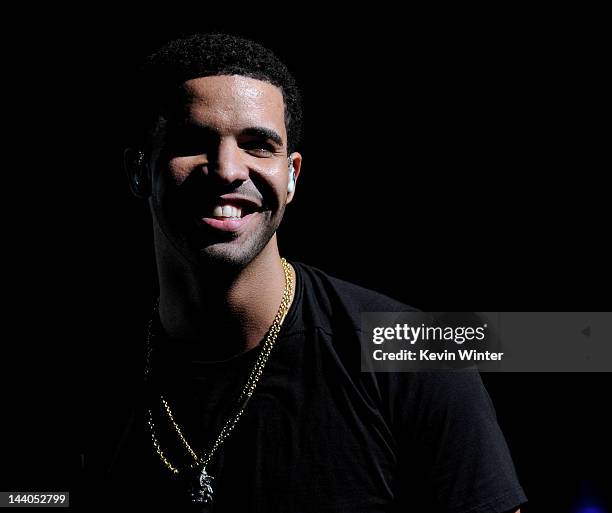 Drake Rapper Photo Singer Drake Photos and Premium High Res Pictures - Getty Images