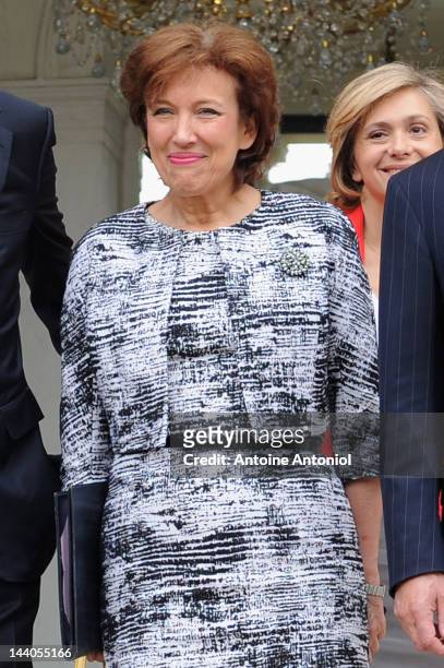 France's Minister for Solidarity and Social Cohesion Roselyne Bachelot-Narquin leaves the weekly cabinet meeting at Elysee Palace on May 9, 2012 in...