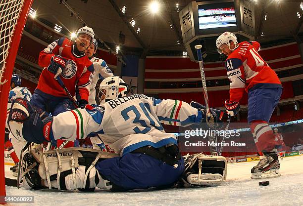 Patrick Thoresen of Norway fails to score over Daniel Bellissimo , goaltender of Italy during the IIHF World Championship group S match between...