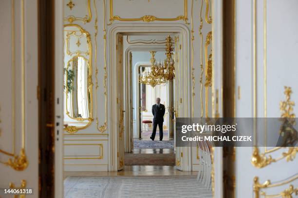 Sweden's King Carl XVI Gustaf arrives for a meeting with Czech President at Prague Castle on May 9, 2012. AFP PHOTO / MICHAL CIZEK