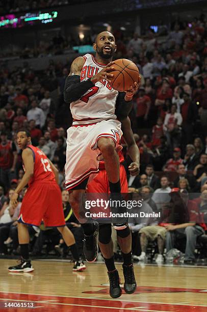 Watson of the Chicago Bulls drives to the basket against the Philadelphia 76ers in Game Five of the Eastern Conference Quarterfinals during the 2012...