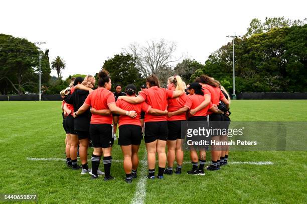 The Black Ferns huddle during a New Zealand Black Ferns Rugby World Cup squad captain's run at Gribblehirst Park on November 11, 2022 in Auckland,...