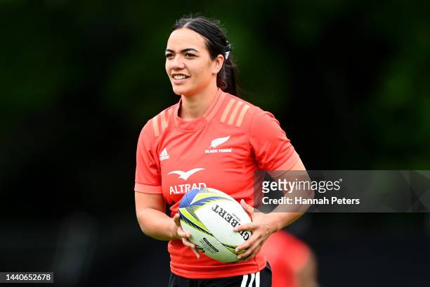 Stacey Fluhler of the Black Ferns runs through drills during a New Zealand Black Ferns Rugby World Cup squad captain's run at Gribblehirst Park on...