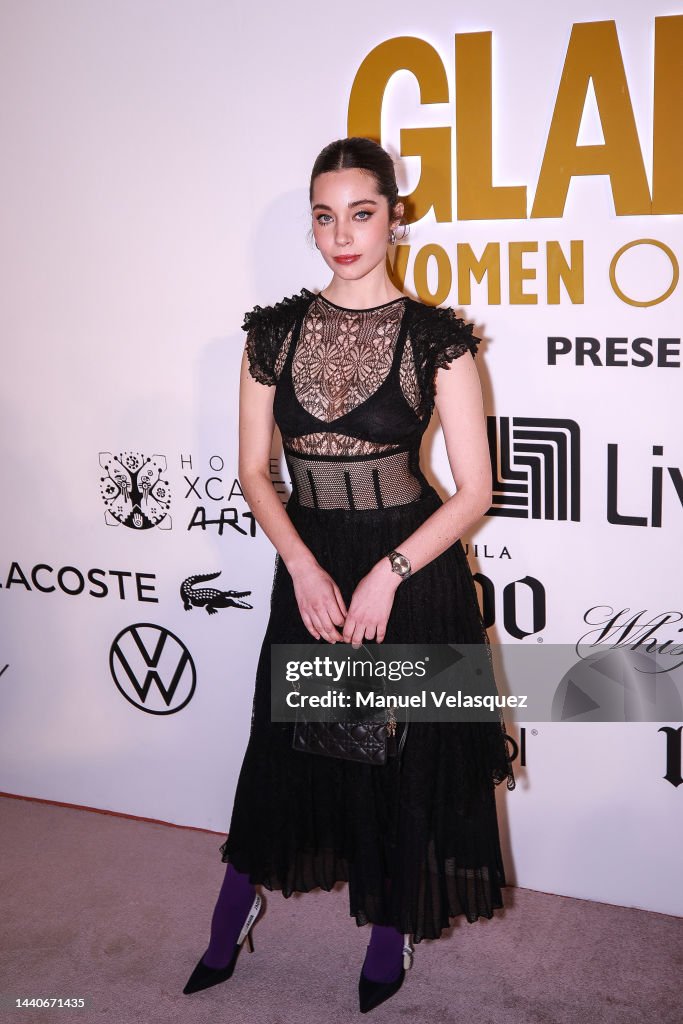 Glamour Women Of The Year Mexico & Latin America - Pink Carpet