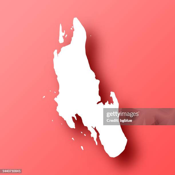 stockillustraties, clipart, cartoons en iconen met zanzibar map on red background with shadow - zanzibar eilandengroep