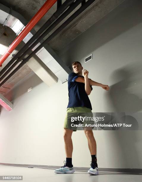 Jack Draper warms up during day one of the Next Gen ATP Finals at Allianz Cloud on November 08, 2022 in Milan, Italy.