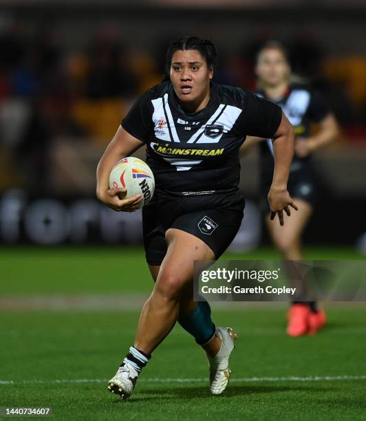 Ali Hall Rugby 140 Amber Hall (Rugby League) Stock Photos, High-Res Pictures, and ...