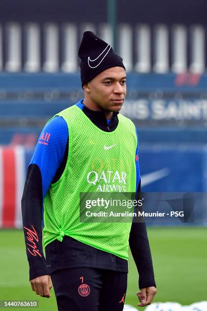 Kylian Mbappe looks on during a Paris Saint-Germain training session on November 11, 2022 in Paris, France.