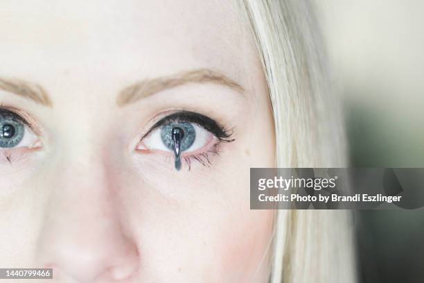 eye melting - cry baby cartoon stock pictures, royalty-free photos & images