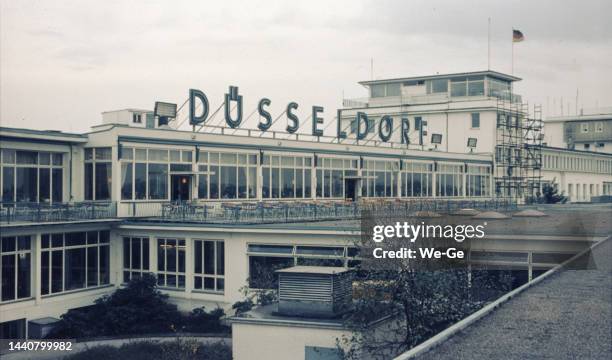 historical photograph from 1968 of the airport terminal building in düsseldorf - restaurant düsseldorf bildbanksfoton och bilder