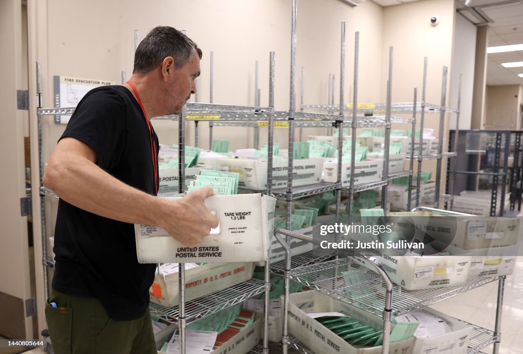 Ballot Counting Continues In Arizona After Midterm Election