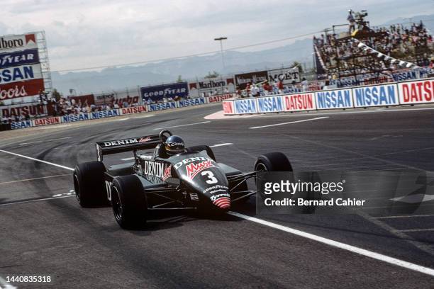 Michele Alboreto, Tyrrell-Ford 011, Grand Prix of Caesars Palace, Caesars Palace circuit, Las Vegas, 25 September 1982.