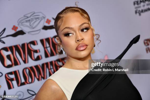 835 Miss Mulatto Rapper Stock Photos, High-Res Pictures, and Images ...