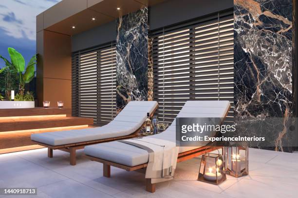 luxury apartment terrace - blinds 個照片及圖片檔