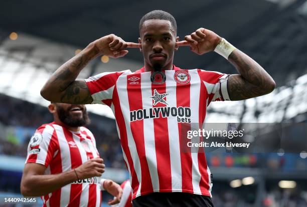 Ivan Toney of Brentford celebrates after scoring their team's first goal during the Premier League match between Manchester City and Brentford FC at...