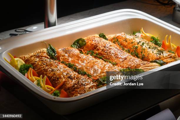 salmon en croute - aliment en portion stock pictures, royalty-free photos & images