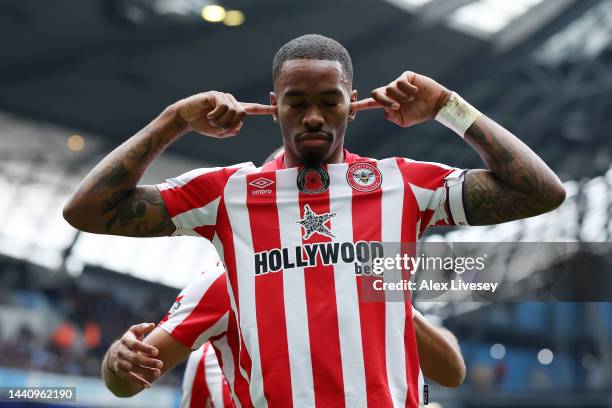 Ivan Toney of Brentford celebrates after scoring their team's second goal during the Premier League match between Manchester City and Brentford FC at...