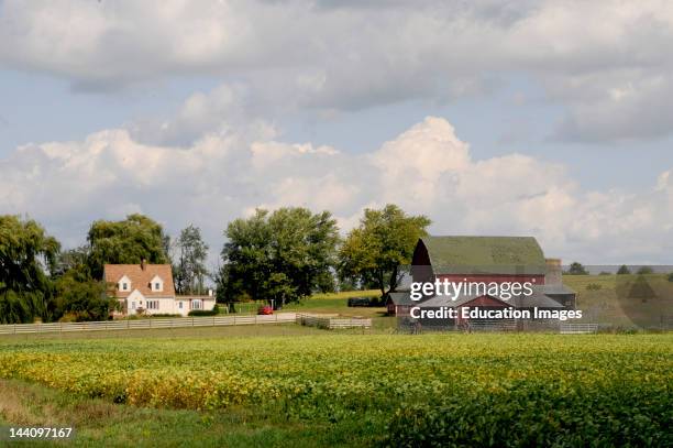 Wisconsin Rural Images Wisconsin Farm Landscape Photos and Premium High Res Pictures - Getty ...