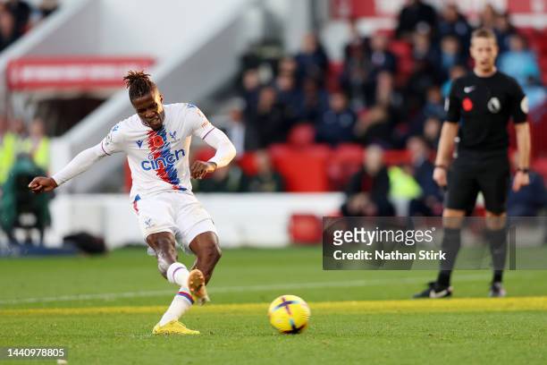 Wilfried Zaha of Crystal Palace misses penalty shoot during the Premier League match between Nottingham Forest and Crystal Palace at City Ground on...