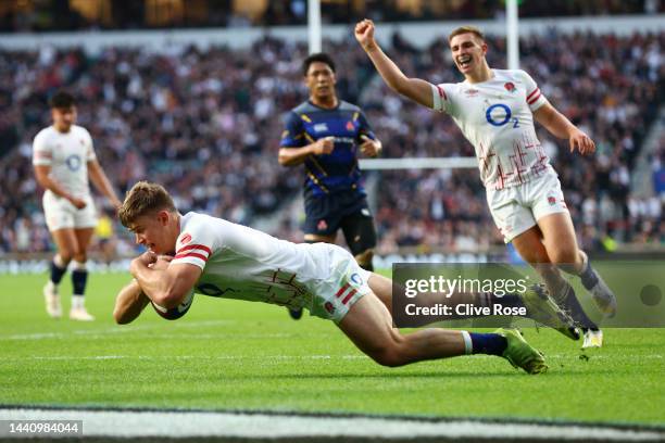 Guy Porter of England touches down for the third try during the Autumn Nations Series match between England and Japan at Twickenham Stadium on...