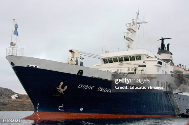 Cruise North Expedition Ship, Lyubov Orlova, Northwest Passage, Nunavut, Arctic Canada.