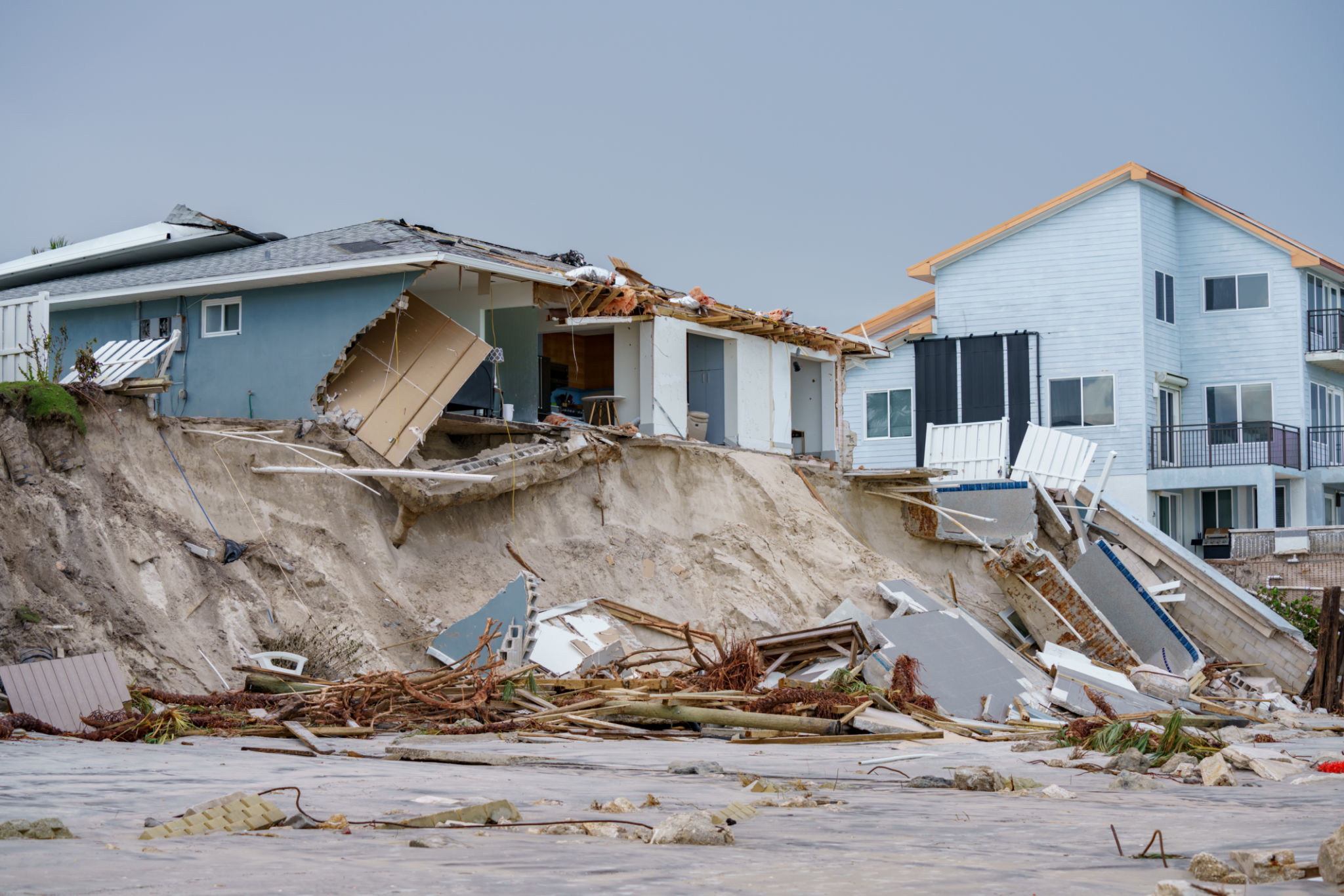 hurricane resistant buildings