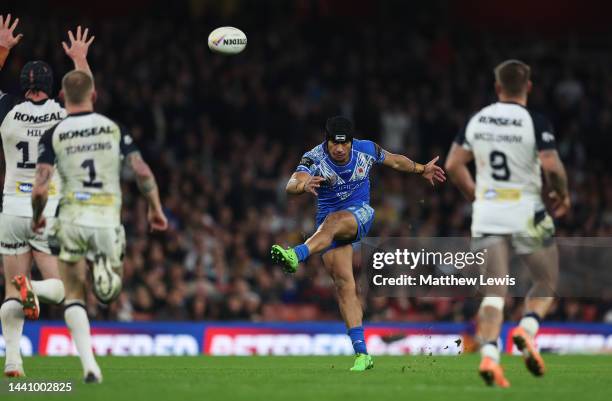 Stephen Crichton of Samoa drops a goal, leading to Samoa winning the game during the Rugby League World Cup Semi-Final match between England/Papua...