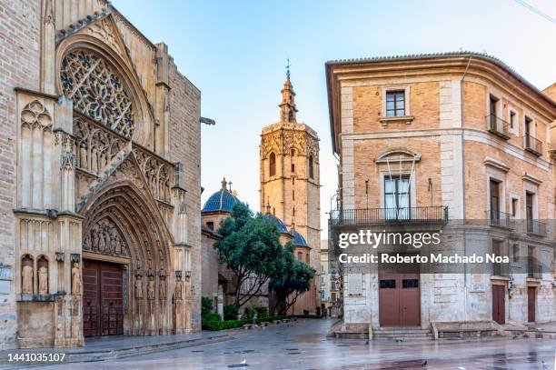 valencia cathedral town square - valencia spain stock pictures, royalty-free photos & images