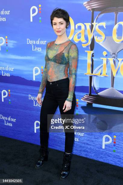 Linsey Godfrey attends Peacock hosts "Days Of Our Lives" Fan Event at XBOX Plaza on November 12, 2022 in Los Angeles, California.