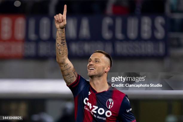 Marko Arnautovic of Bologna FC celebrates after scoring his team's second goal during the Serie A match between Bologna FC and US Sassuolo at Stadio...