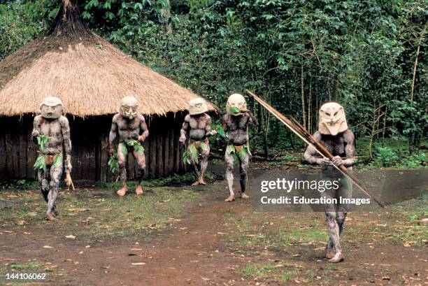 Papua New Guinea, Central Highlands Mudmen.