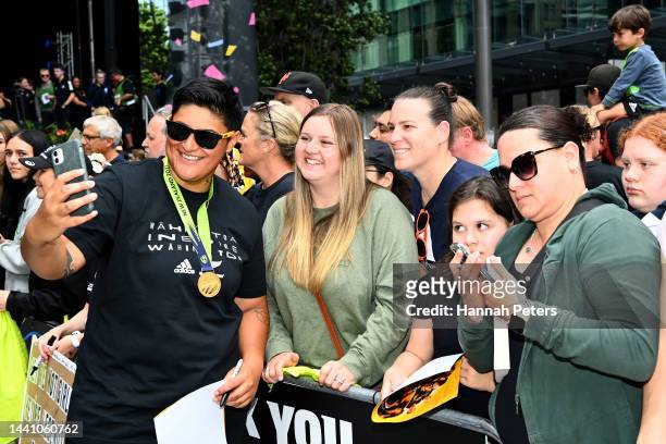 Krystal Murray celebrates with fans during the New Zealand Black Ferns Rugby World Cup 2021 fan reception after beating England to win the Rugby...