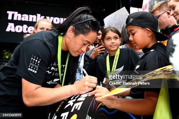 Kennedy Simon of the Black Ferns celebrates with fans during the New Zealand Black Ferns Rugby World Cup 2021 fan reception after beating England to...