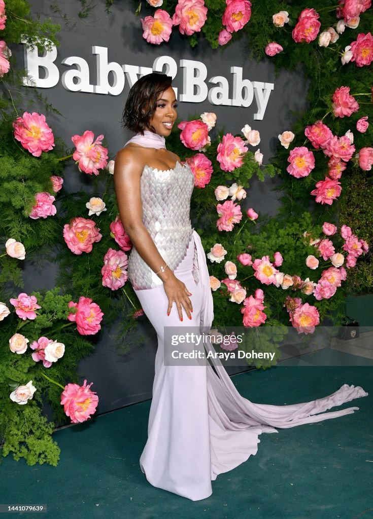 https://media.gettyimages.com/id/1441079639/photo/2022-baby2baby-gala-presented-by-paul-mitchell-red-carpet.jpg?s=1024x1024&w=gi&k=20&c=pfuaVwqG8vmDu9djNAS4W__QF32HYCj8AYTeQzvR-S8=