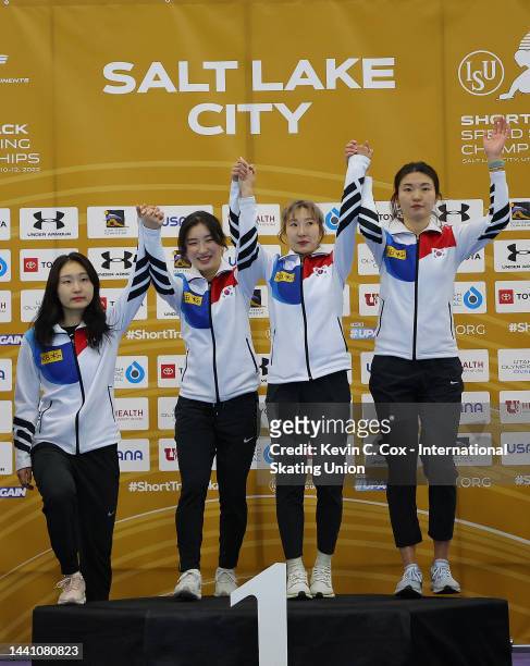 Minjeong Choi, Gilli Kim, Soyoun Lee, Suk Hee Shim of Team South Korea react after winning the Women's Relay 3000m Final during the ISU Four...