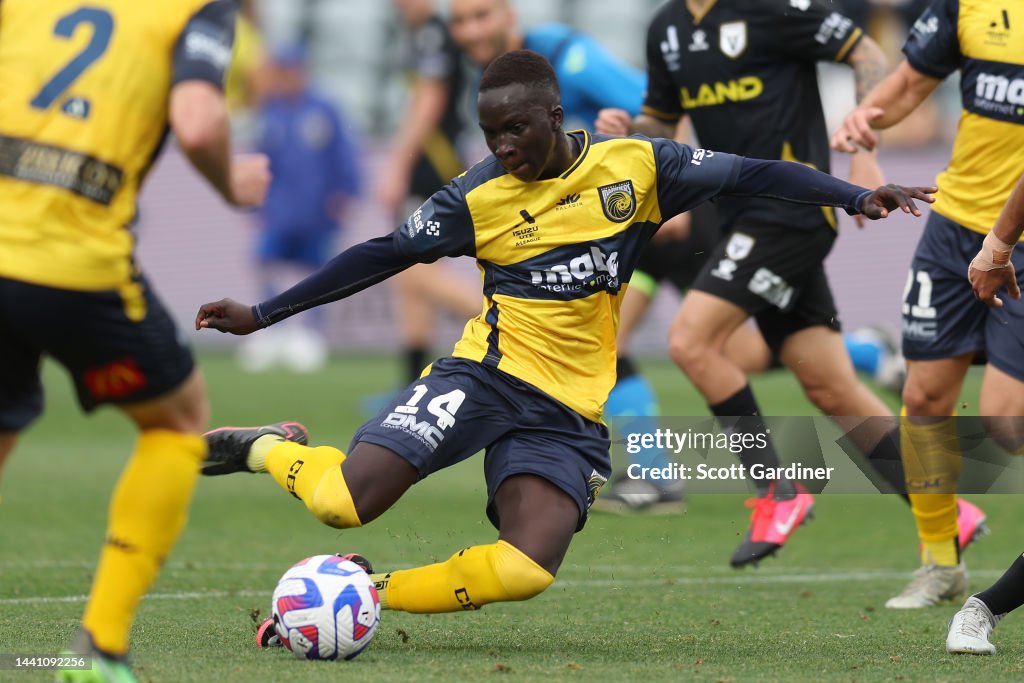 A-League Men's Rd 6 - Central Coast Mariners v Macarthur FC