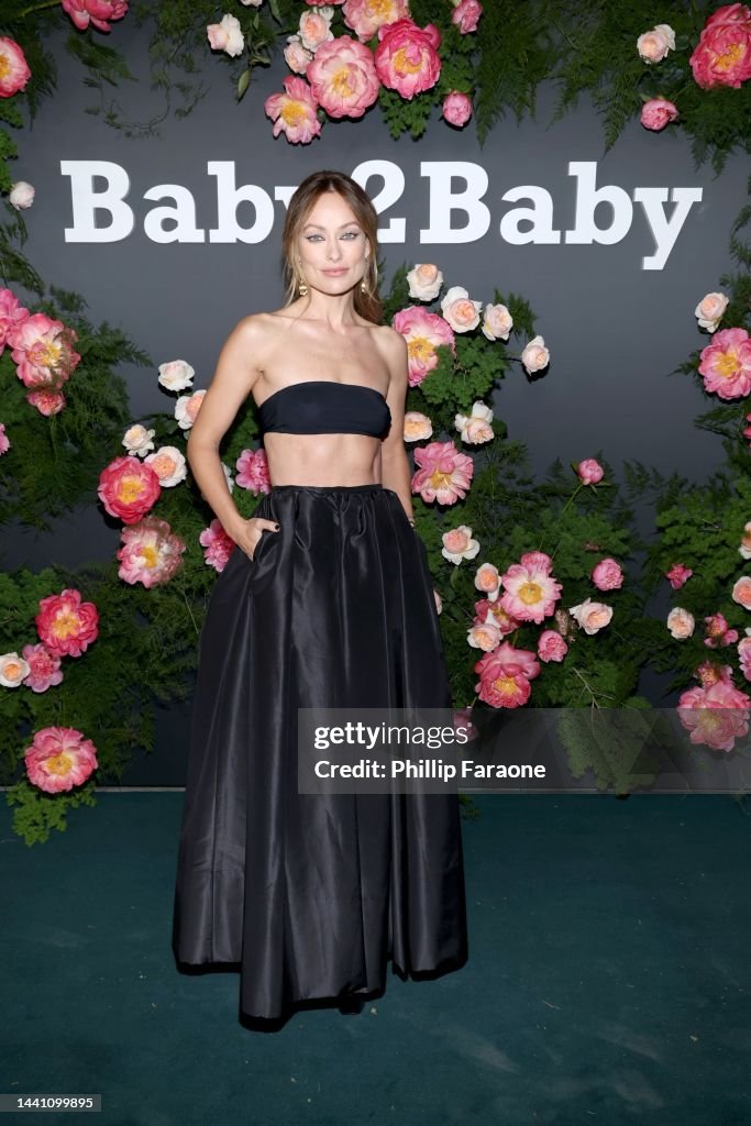 https://media.gettyimages.com/id/1441099895/photo/2022-baby2baby-gala-presented-by-paul-mitchell-red-carpet.jpg?s=1024x1024&w=gi&k=20&c=tU3Bulooc7scUwUrmu4PvJwHj-xzTB6PgHmk4dSNgSk=