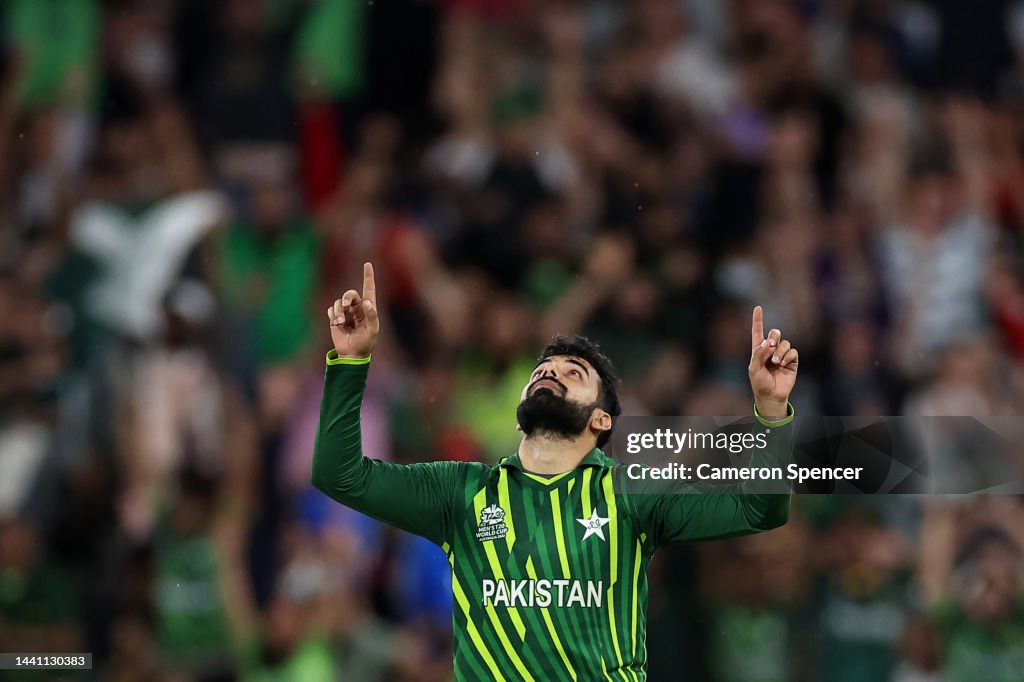 Pakistan v England - ICC Men's T20 World Cup: Final