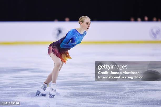 Bradie Tennell of the United States competes in the Women's Free Skating during the ISU Grand Prix of Figure Skating at iceSheffield on November 13,...