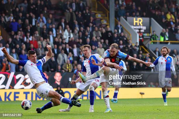 Ashley Barnes of Burnley scores their side's third goal during the Sky Bet Championship between Burnley and Blackburn Rovers at Turf Moor on November...