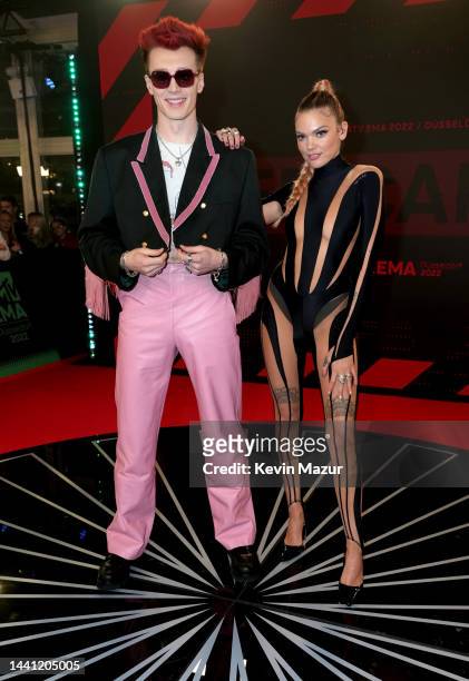 Jack Saunders and Becca Dudley attend the MTV Europe Music Awards 2022 held at PSD Bank Dome on November 13, 2022 in Duesseldorf, Germany.