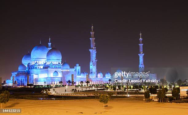 sheikh zayed grand mosque - dubai mosque stock pictures, royalty-free photos & images