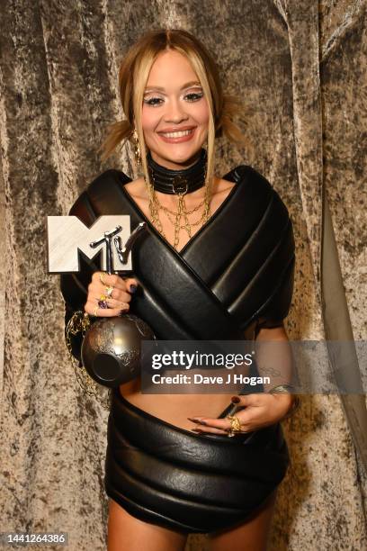 Rita Ora is seen backstage with the Best Look 'Personal Style' Award during the MTV Europe Music Awards 2022 held at PSD Bank Dome on November 13,...