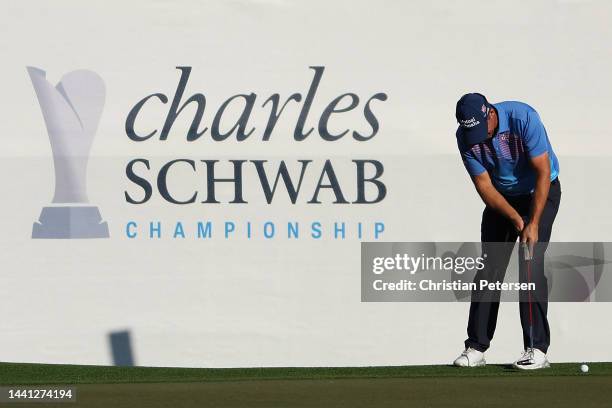 Padraig Harrington of Ireland putts on the 15th green during final round the Charles Schwab Cup Championship at Phoenix Country Club on November 13,...